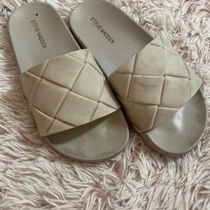 Steve Madden slides